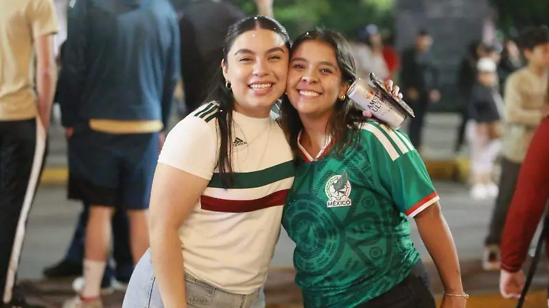 Afición duranguense celebra triunfo de México VS Ecuador